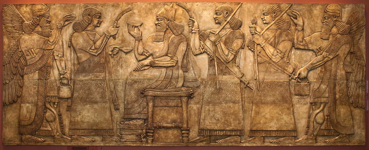 Ассирийский барельеф с изображением стула (трона)